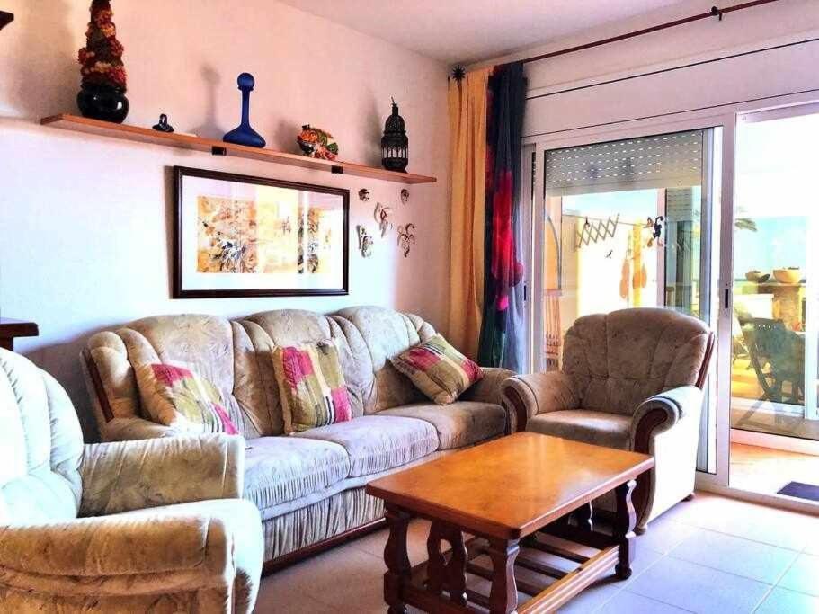 Encantador Apto. Con Gran Terraza Frente Al Mar *